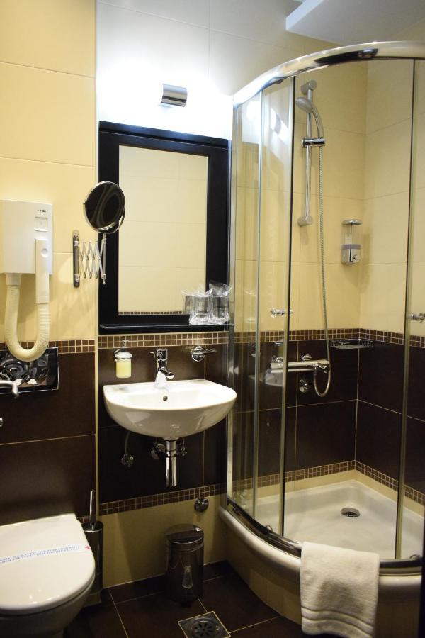 Hotel Sun Лозница Екстер'єр фото