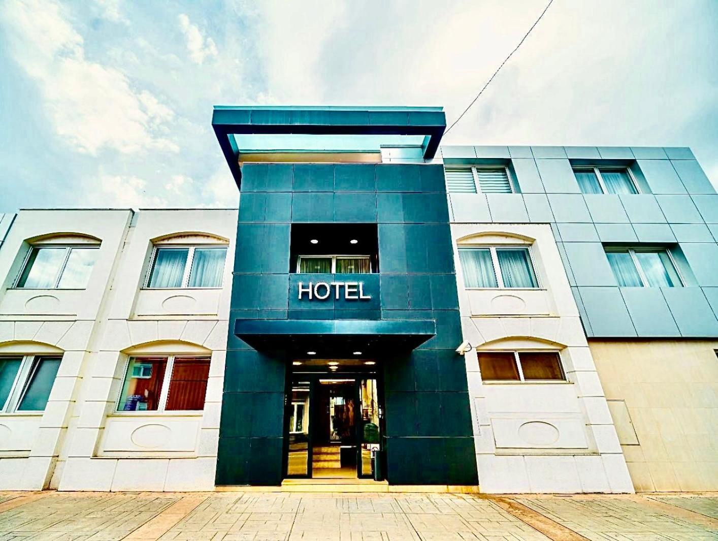 Hotel Sun Лозница Екстер'єр фото