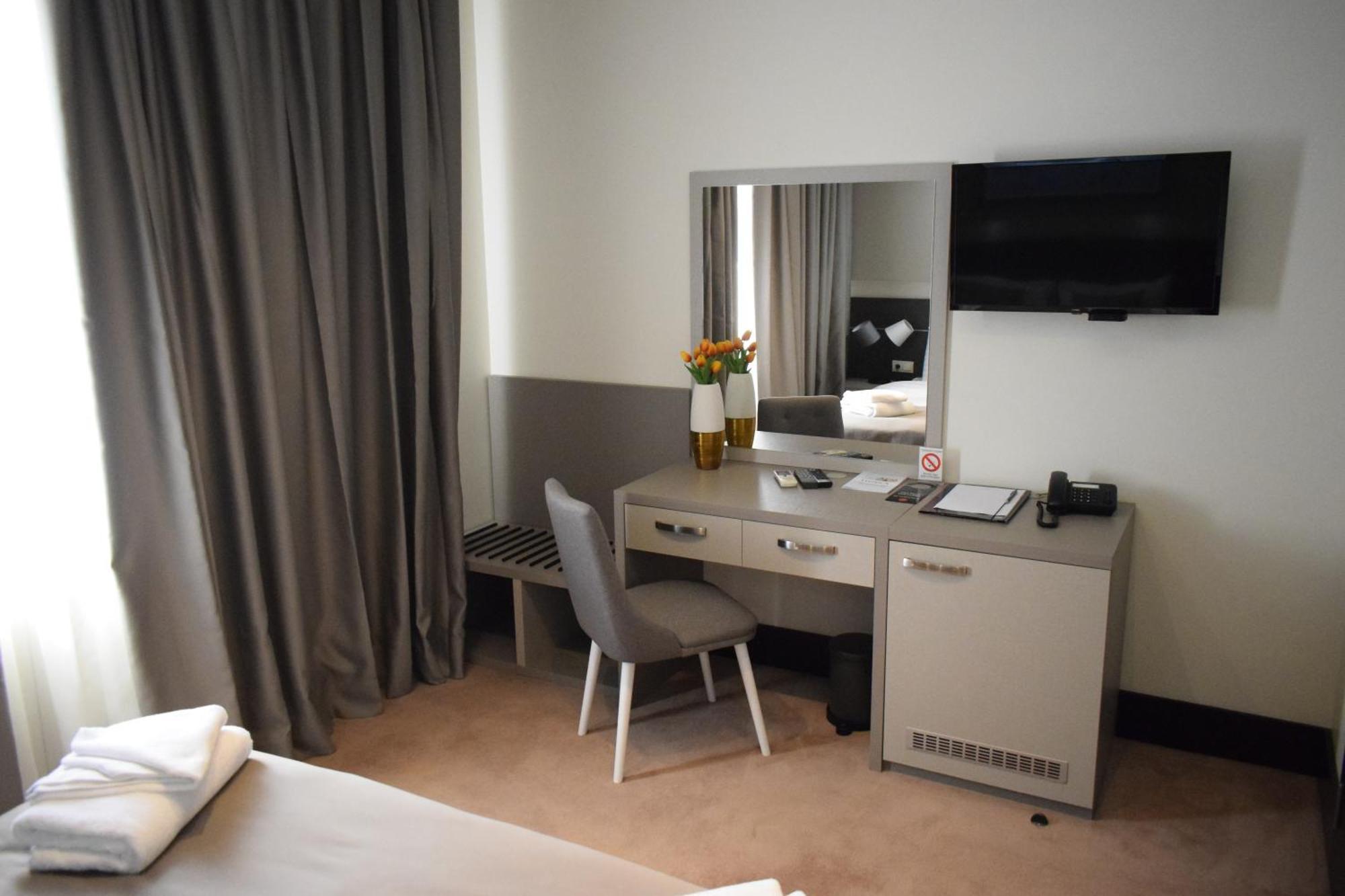 Hotel Sun Лозница Екстер'єр фото