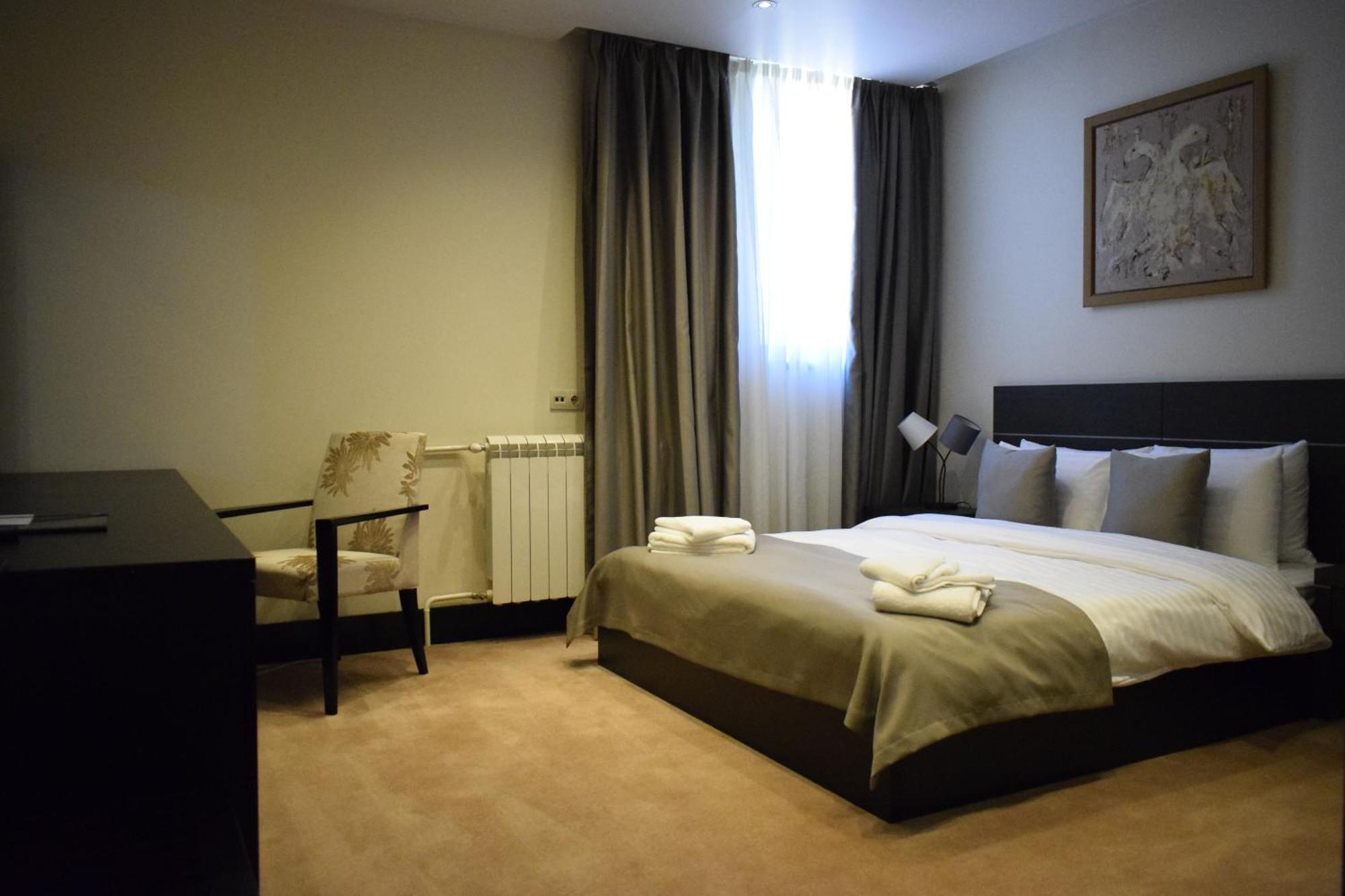 Hotel Sun Лозница Екстер'єр фото
