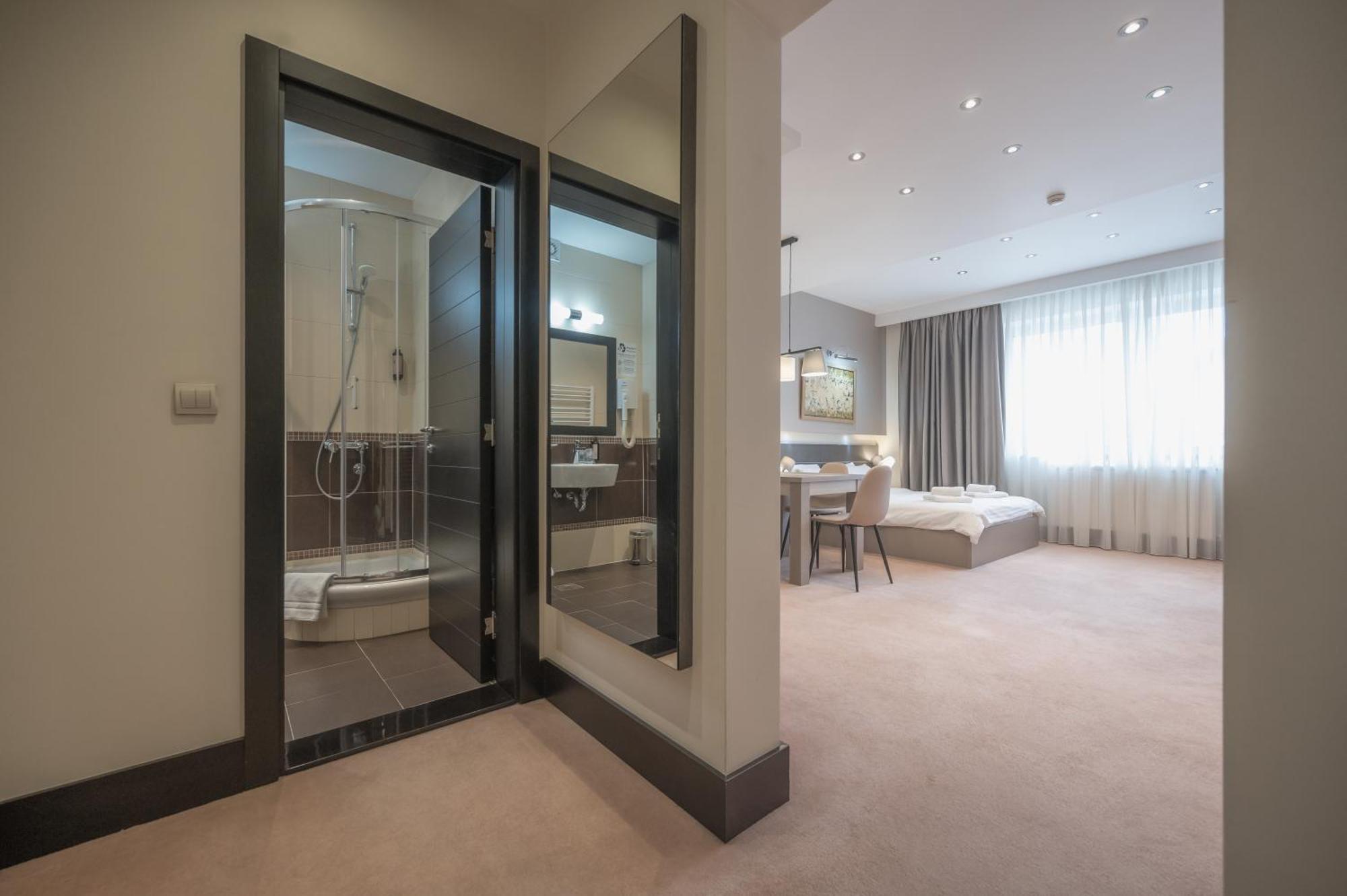 Hotel Sun Лозница Екстер'єр фото