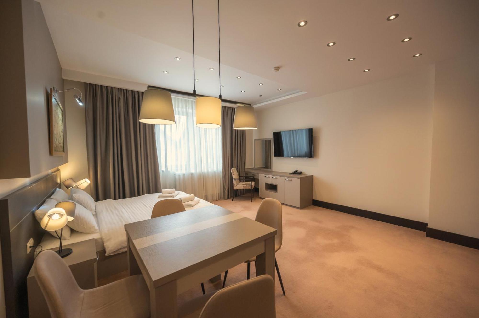 Hotel Sun Лозница Екстер'єр фото